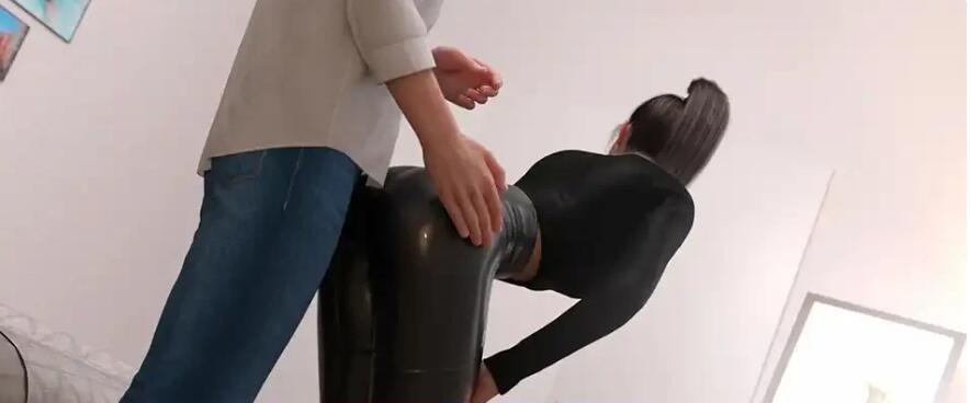 【SD/欧美SLG/汉化/3D】绑定: 扭结约会 Bindr: Kink Dating v0.1.3 汉化版【PC+安卓/700M】